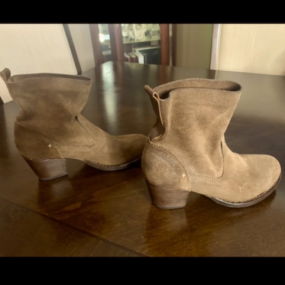 EUC Women’s RAG & BONE Slouchy Boots in Distressed Brown Suede, Size 36 (US 6) - Picture 4 of 7